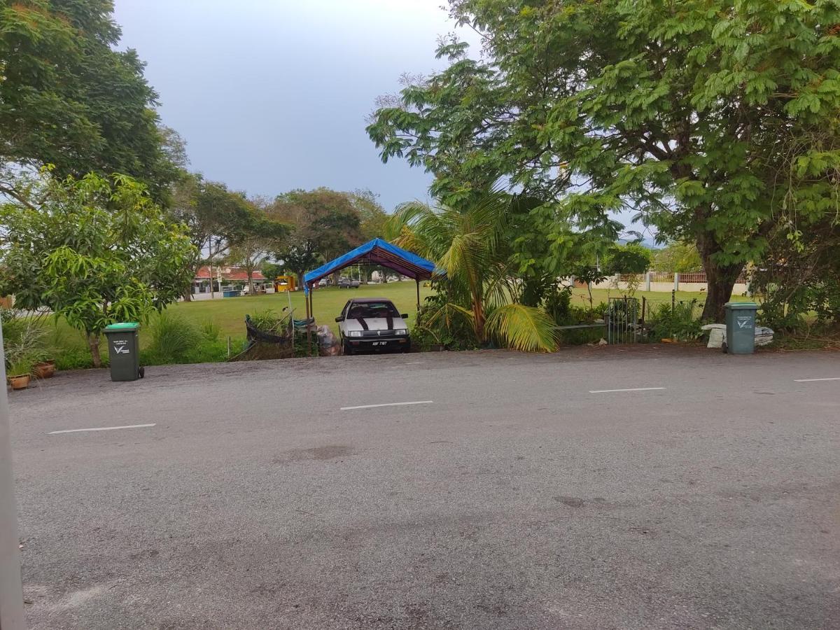 Singgahan Keluarga Jitu Jitra Kültér fotó