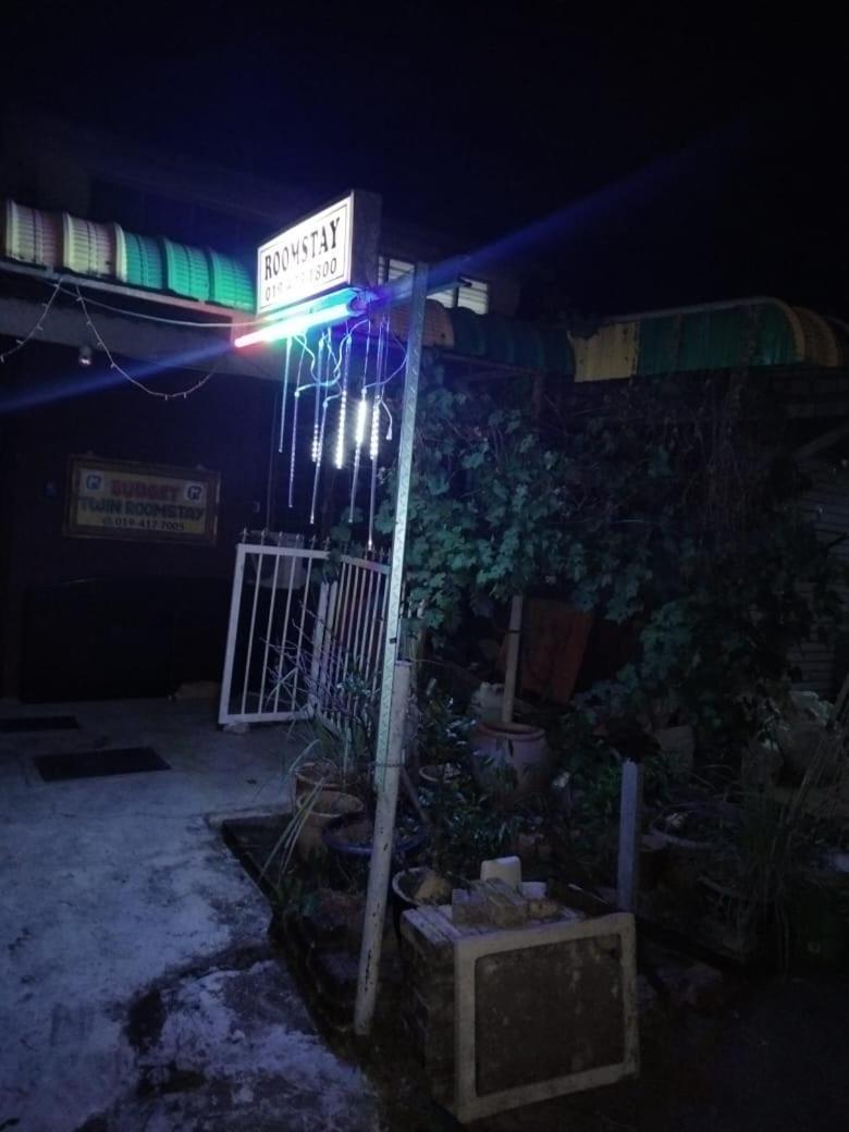 Singgahan Keluarga Jitu Jitra Kültér fotó