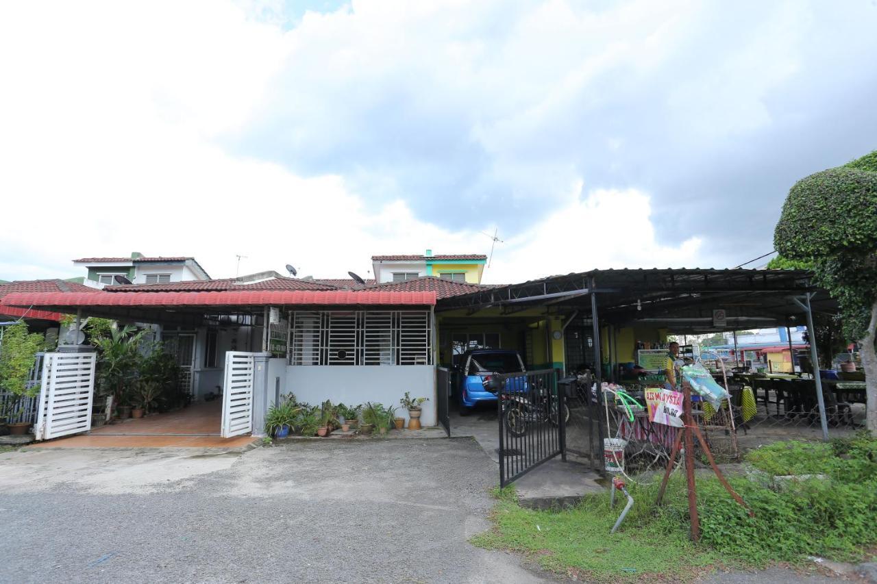 Singgahan Keluarga Jitu Jitra Kültér fotó